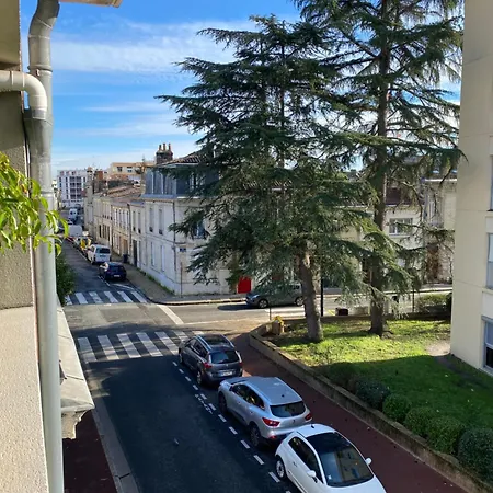 Bed & Breakfast Confortable Bordeaux